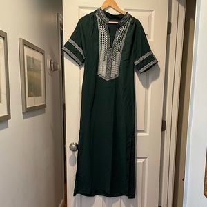 Women’s kaftan, size S